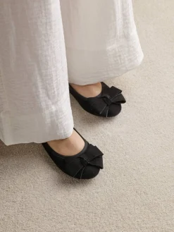 Ballerina med sløyfe