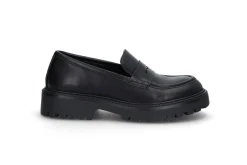 Chunky loafers