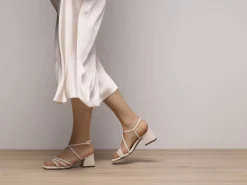 Elegant remsandal