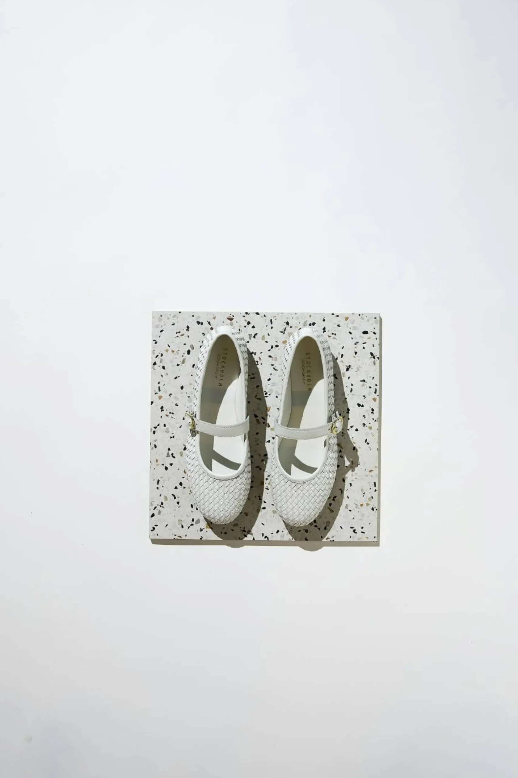 Interlace ballerina
