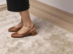 Interlace slingback