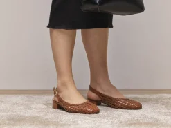 Interlace slingback