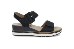 Klassisk og komfortabel kilesandal