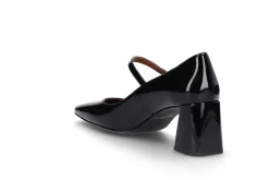 Mary-Jane pumps