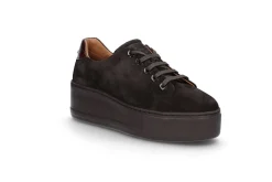Platform sneakers