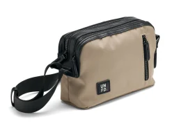 Praktisk crossbody veske