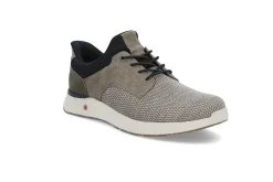 Praktisk slip on sko