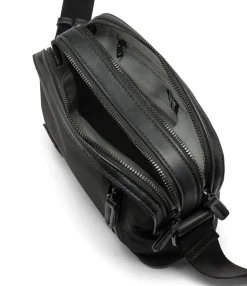 Sporty crossbody veske
