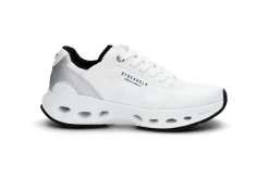 Sporty sneaker