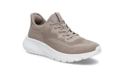 Sporty sneaker