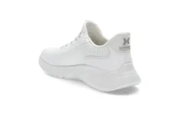 Sporty sneaker