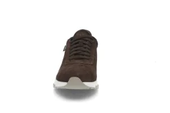 Sporty sneakers i semsket skinn
