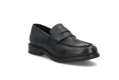 Tidløse loafers i skinn