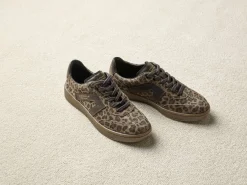 Trendy sneakers