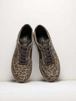 Trendy sneakers